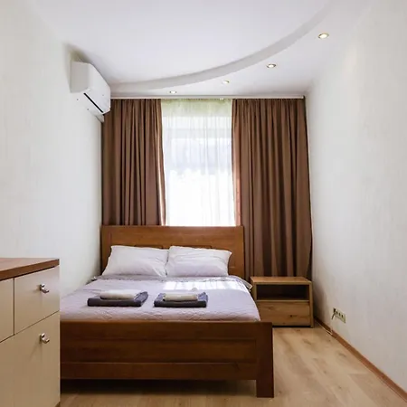 квартири метро дарниця Apartment *